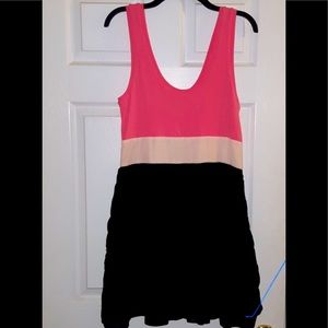 Express Dress- skirt is tiered and very flattering